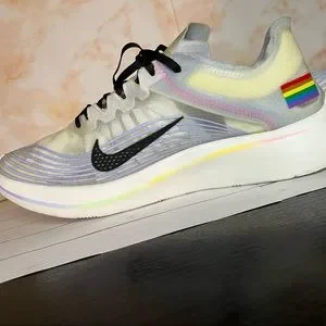 Nike | Shoes | Nike Zoom Fly Betrue 28 Size 115 Mens | Poshmark display picture 1